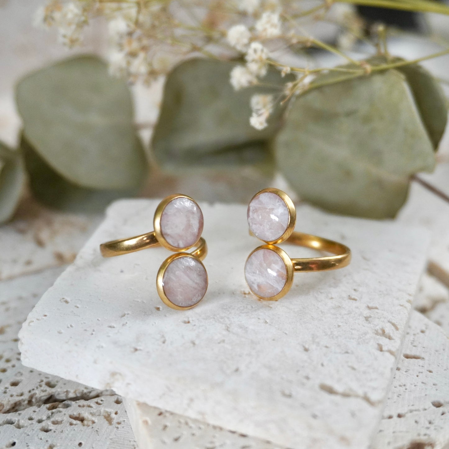 Quartz Duo Ring