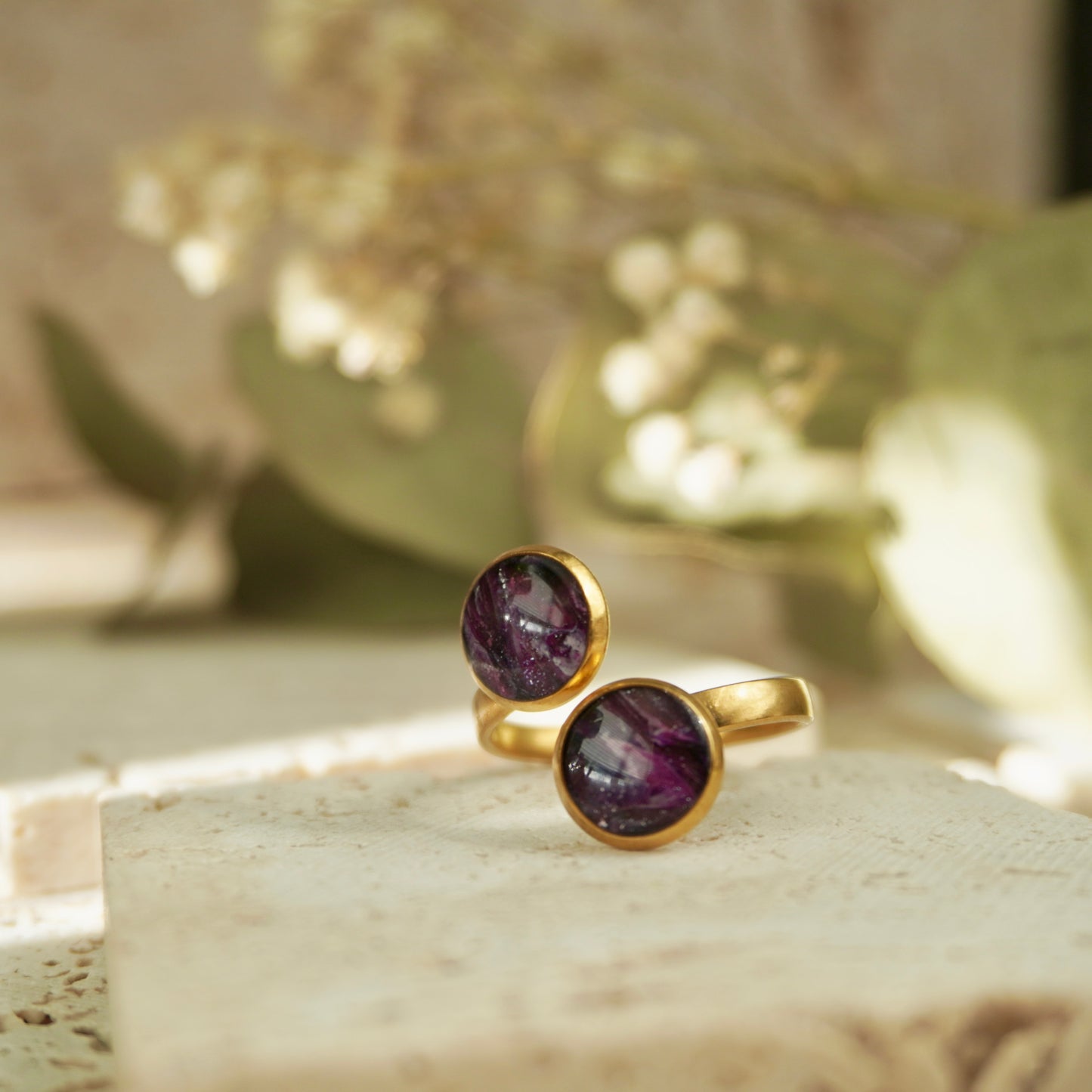 Quartz Duo Ring