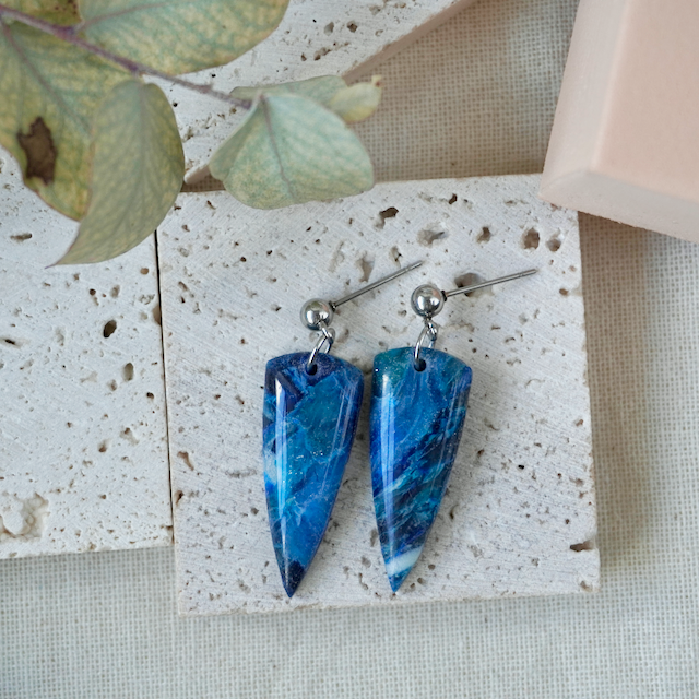 Equinox Stud Shard