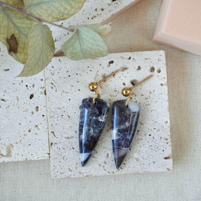 Equinox Stud Shard