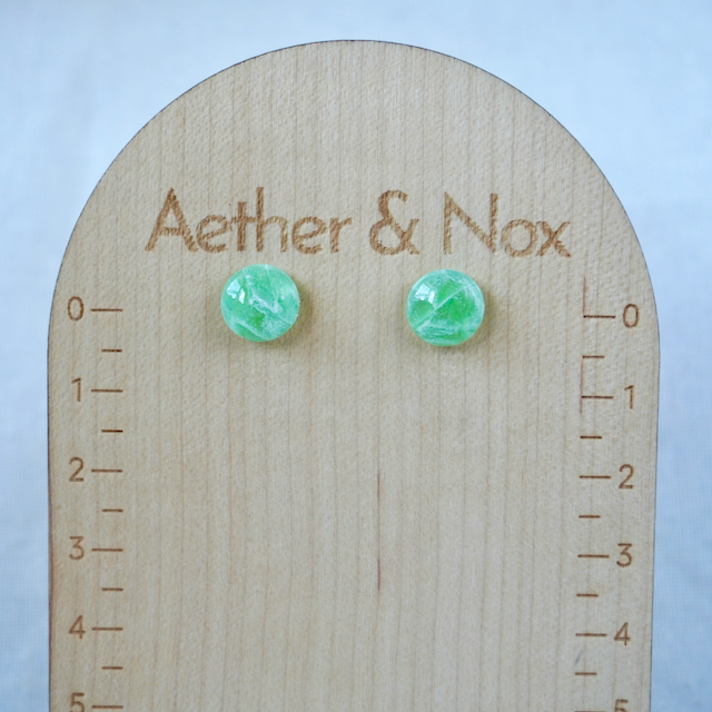 Summer Medium Round Stud (Various Summer Colours)