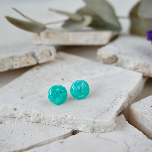 Summer Medium Round Stud (Various Summer Colours)