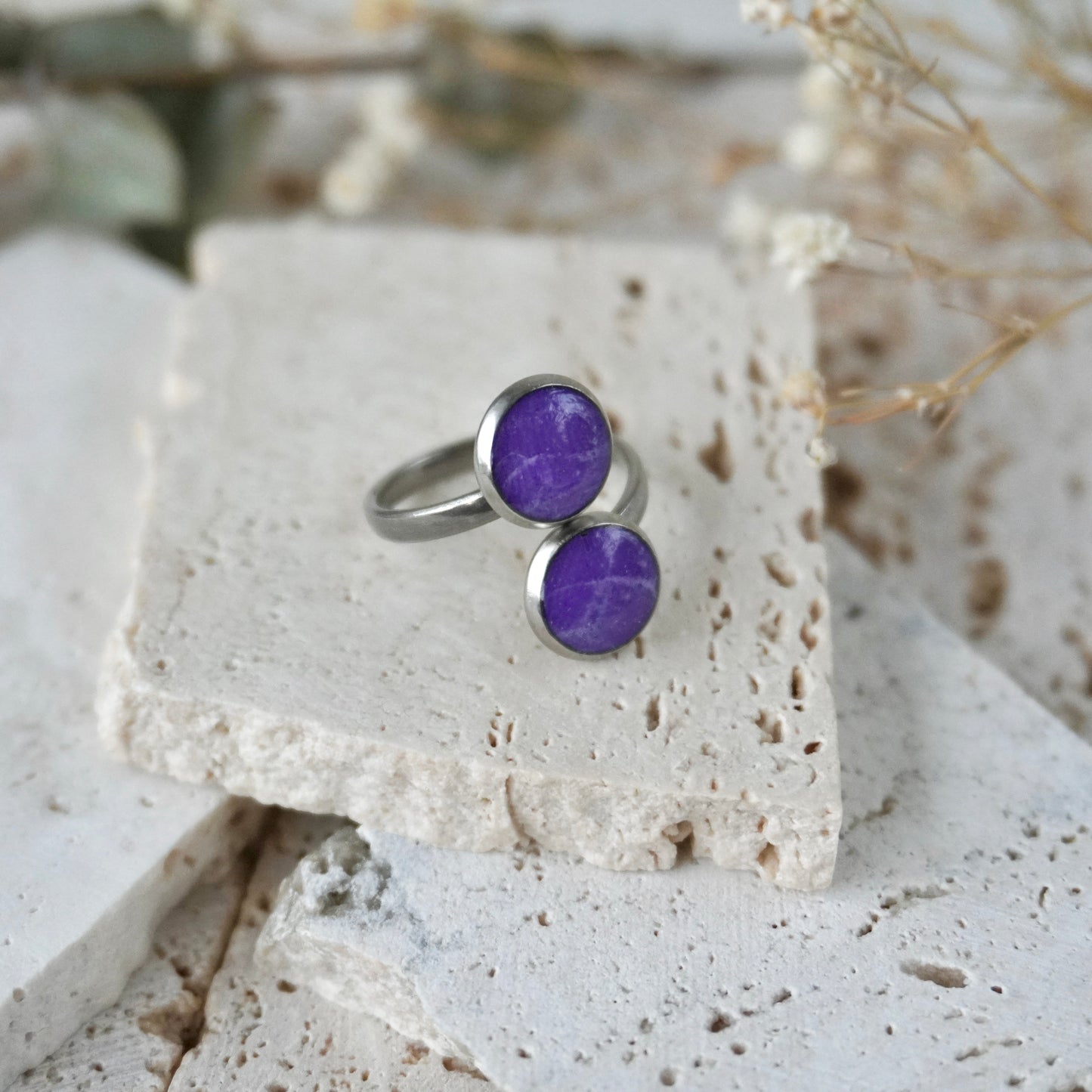 Quartz Duo Ring