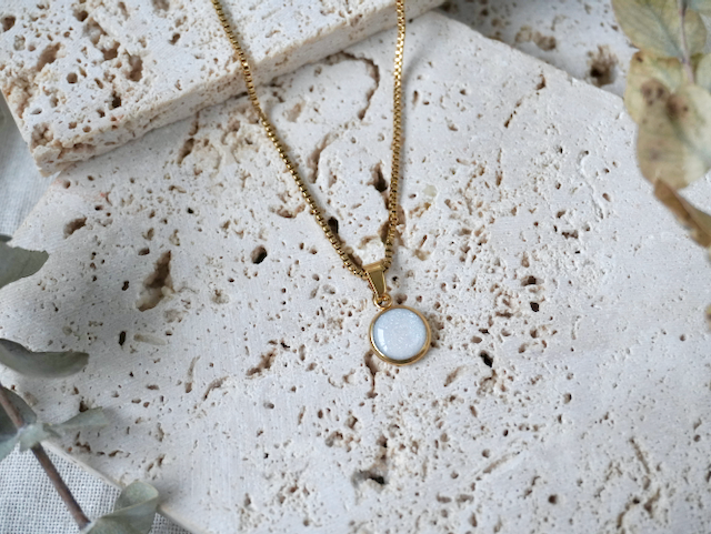 Pearl Small Pendant Necklace