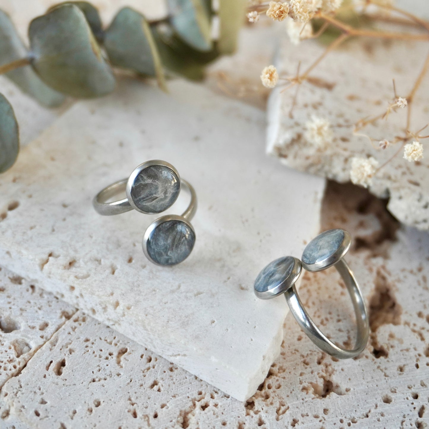 Quartz Duo Ring