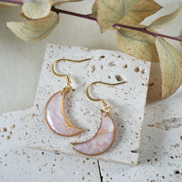 Celestia Hook Moon
