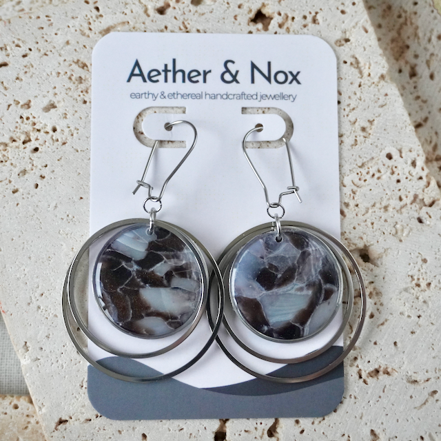 Midnight Onyx Kidney Duo Hoop