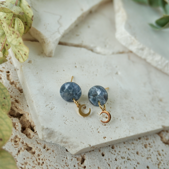 Quartz Mini Charm Stud (Moon)