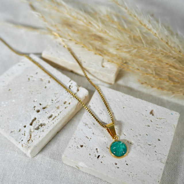 Emerald Small Pendant