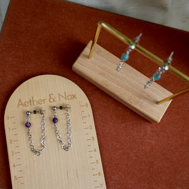 Drape Chain Studs